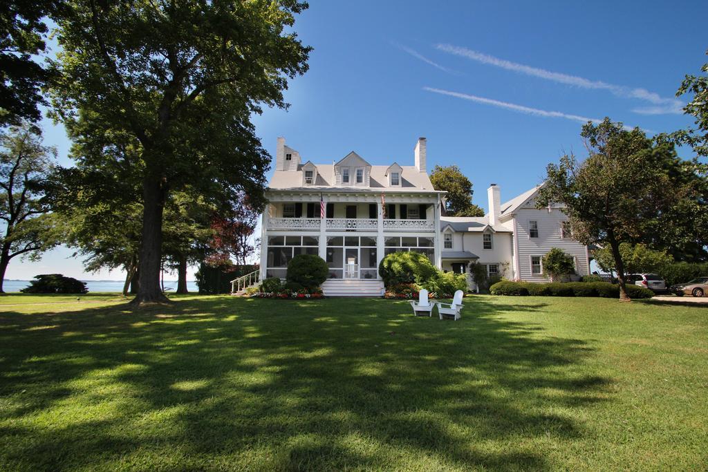 Wades Point Inn On The Bay McDaniel Exterior photo