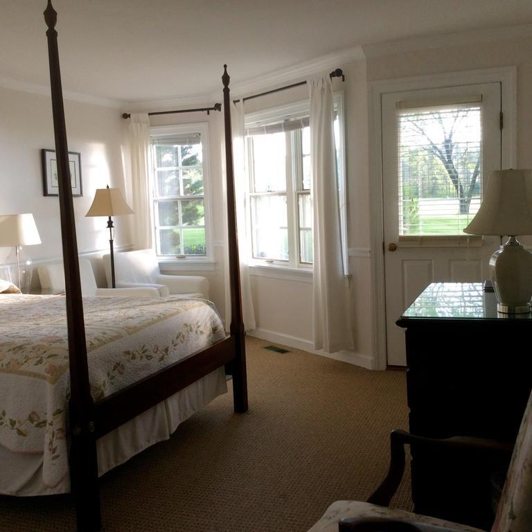 Wades Point Inn On The Bay McDaniel Exterior photo